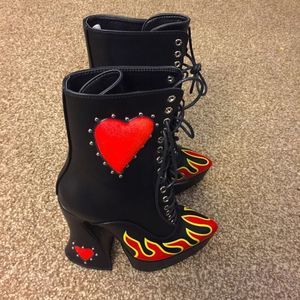 Lamoda TURN UP THE LOVE HEELED BOOTS